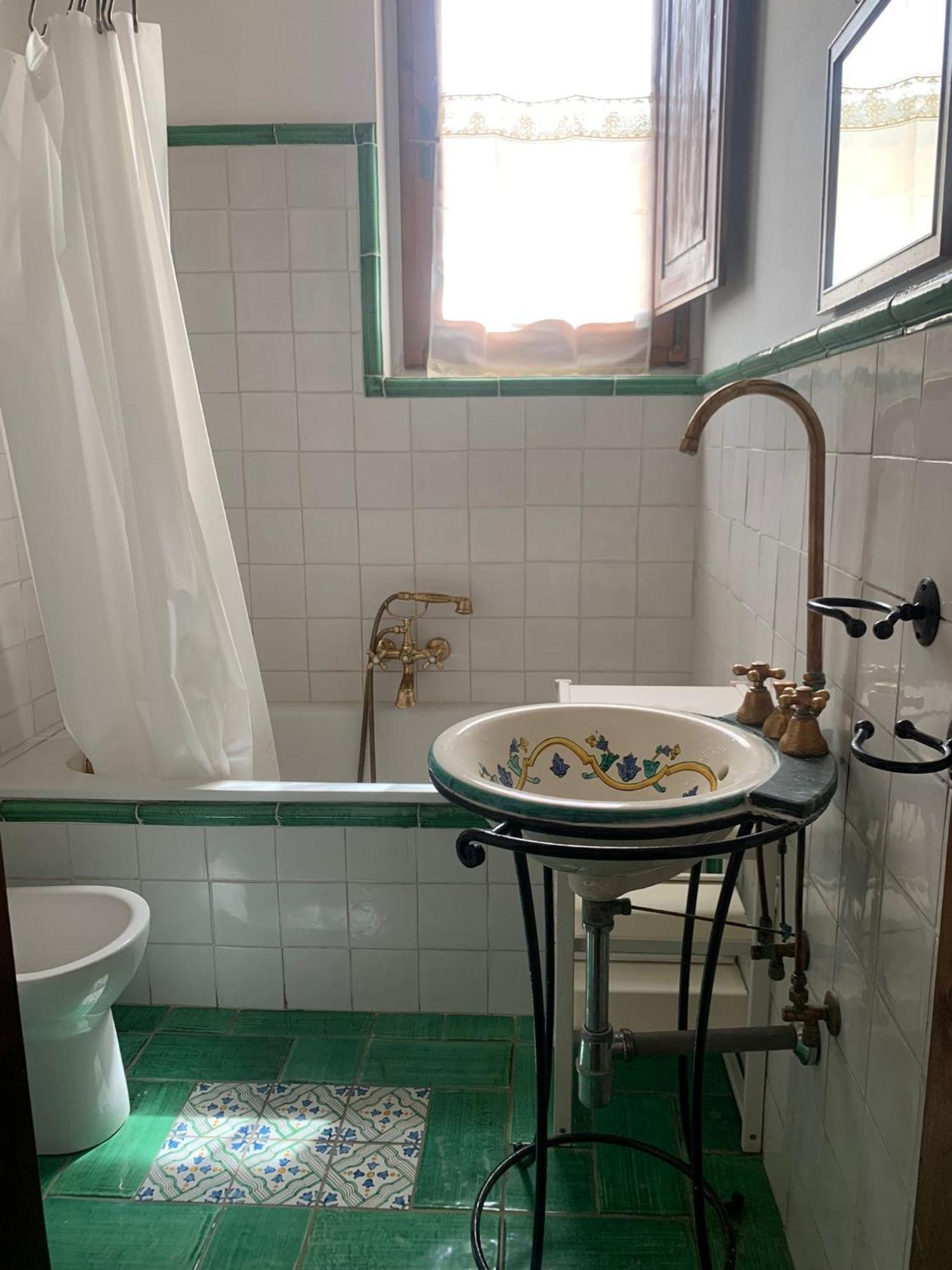 Guest House Torre Guelfa, Vinsantaia فيليني فالدارنو المظهر الخارجي الصورة
